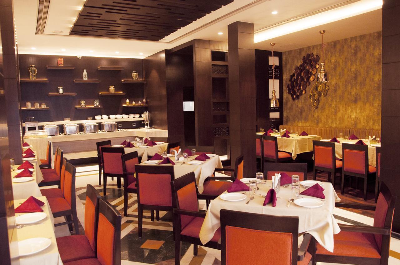 Hotel Gwalior Regency Exterior foto