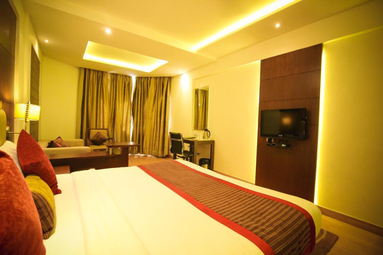 Hotel Gwalior Regency Exterior foto